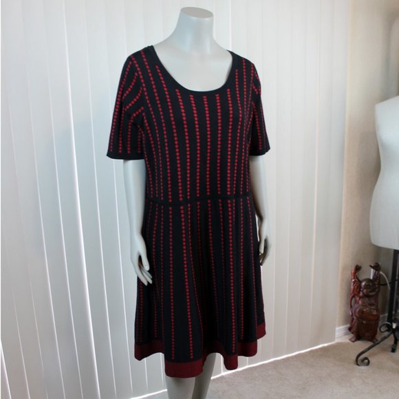 Danny and Nicole Red & Black Polka Dot Stripe Sweater Dress Fit & Flare size 3X - Picture 2 of 5